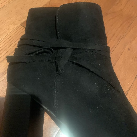 Black booties - Picture 3 of 4